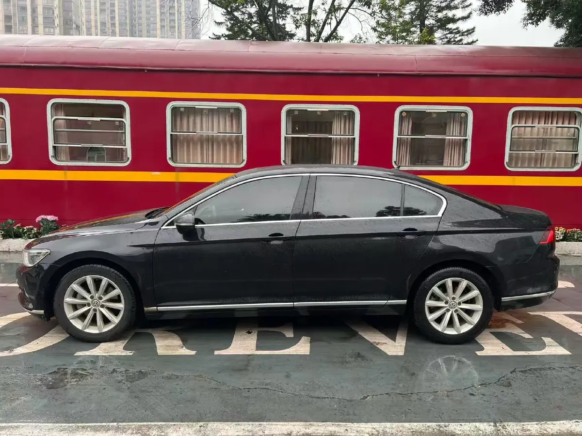 2018 Volkswagen Magotan 1.8T 180HP L4 7DCT,autocango,china used car exporter,china ev exporter,chinese used car exporter,chinese used ev exporter