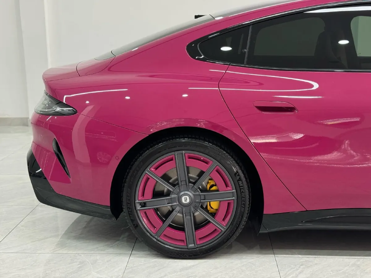 2024 MI SU7 BEV 73.6KWH,autocango,china used car exporter,china ev exporter,chinese used car exporter,chinese used ev exporter