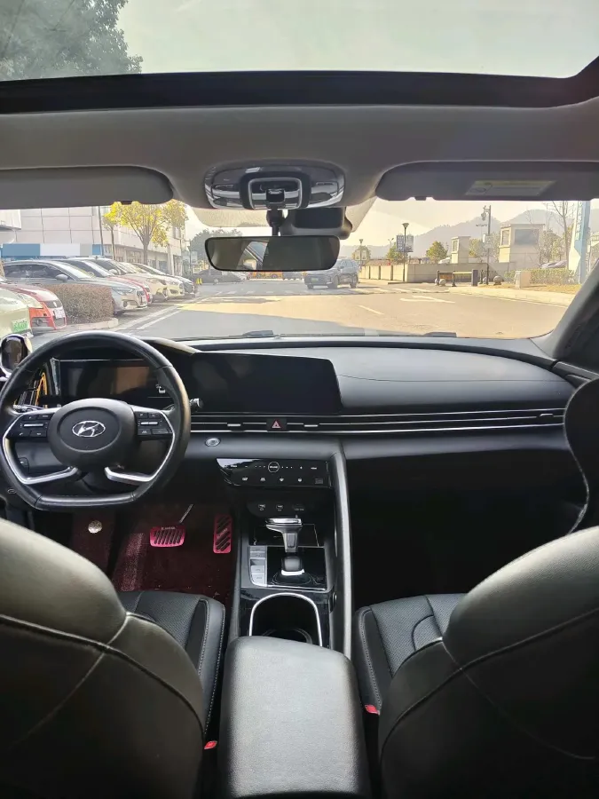 2021 Hyundai Elantra 1.5L 115HP L4 CVT,autocango,china used car exporter,china ev exporter,chinese used car exporter,chinese used ev exporter