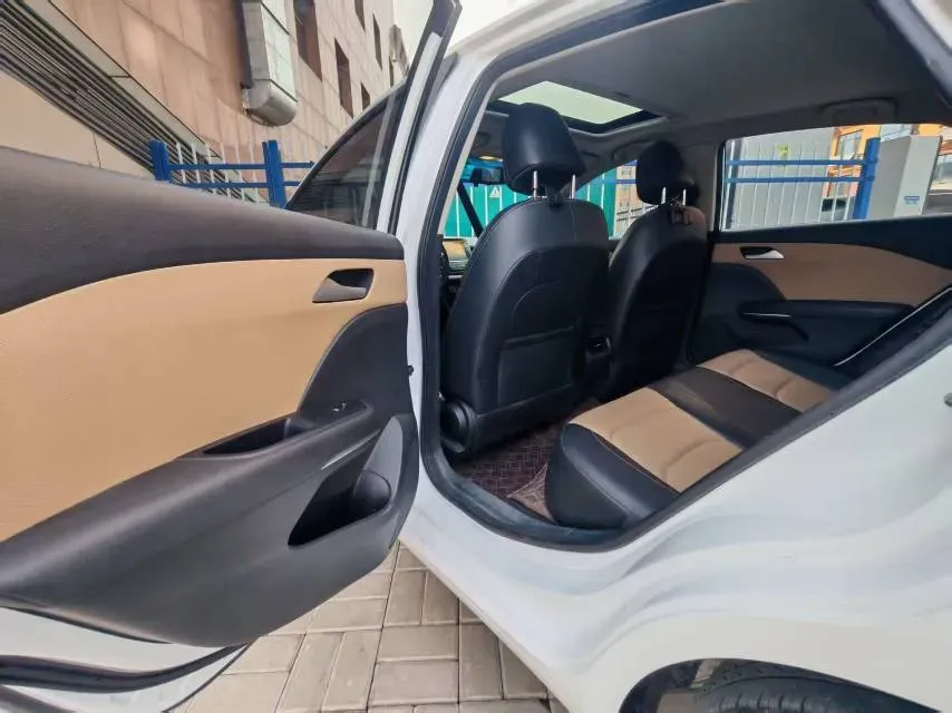 2020 Chevrolet Monza 1.5L 113HP L4 6AT,autocango,china used car exporter,china ev exporter,chinese used car exporter,chinese used ev exporter