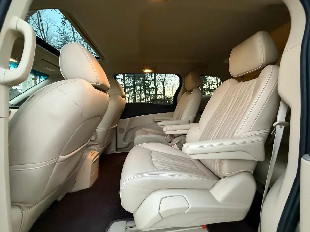 2023 Buick GL8 2.0T 237HP L4 9AT,autocango,china used car exporter,china ev exporter,chinese used car exporter,chinese used ev exporter