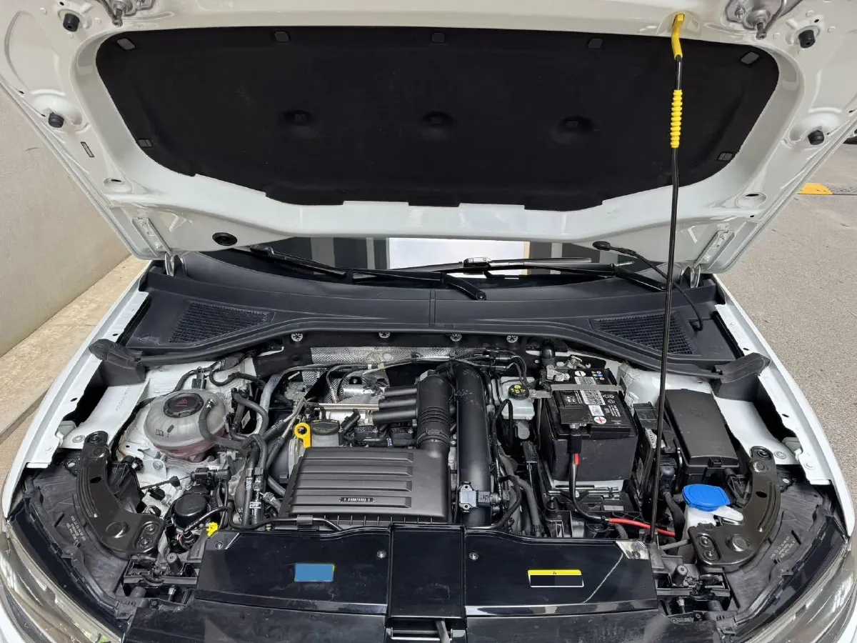 2022 Volkswagen T-Roc 1.4T 150HP L4 7DCT,autocango,china used car exporter,china ev exporter,chinese used car exporter,chinese used ev exporter