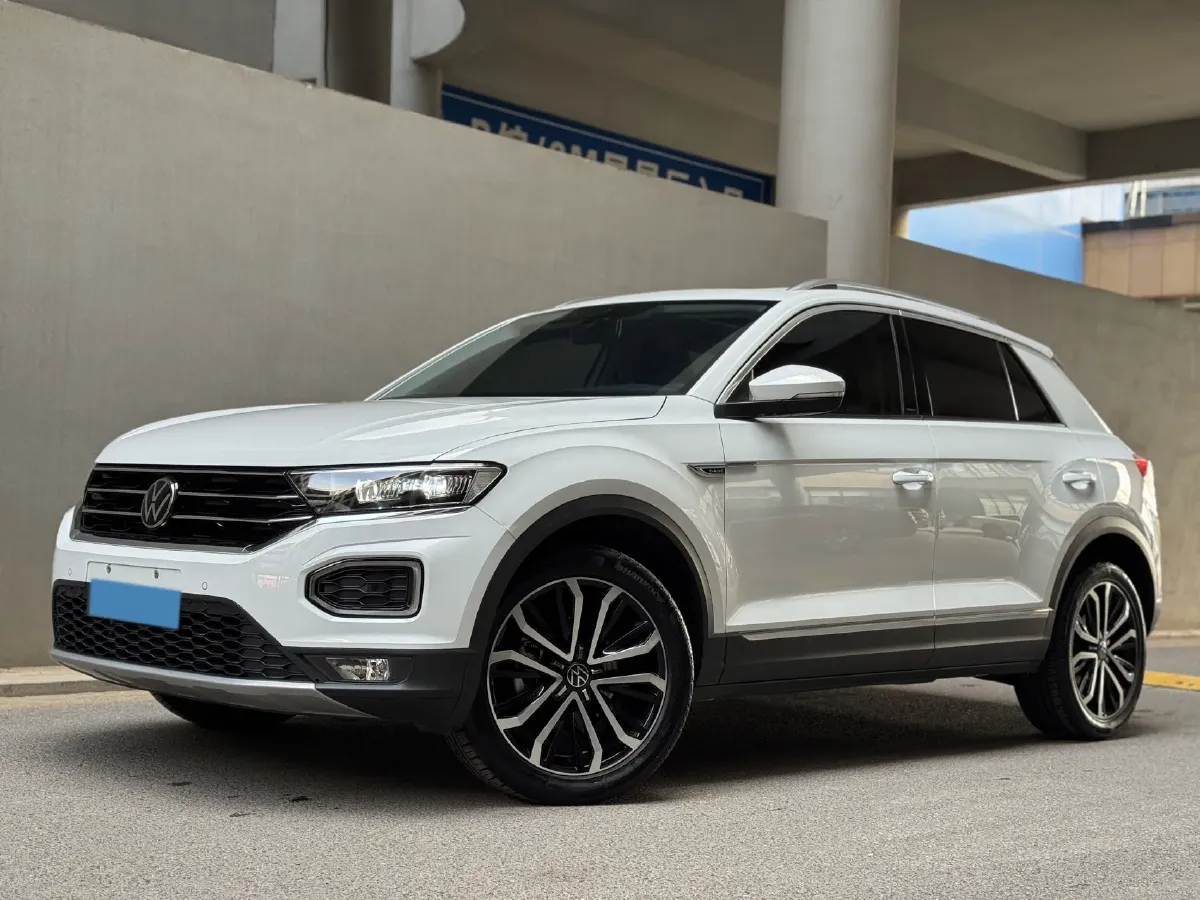 2022 Volkswagen T-Roc 1.4T 150HP L4 7DCT,autocango,china used car exporter,china ev exporter,chinese used car exporter,chinese used ev exporter