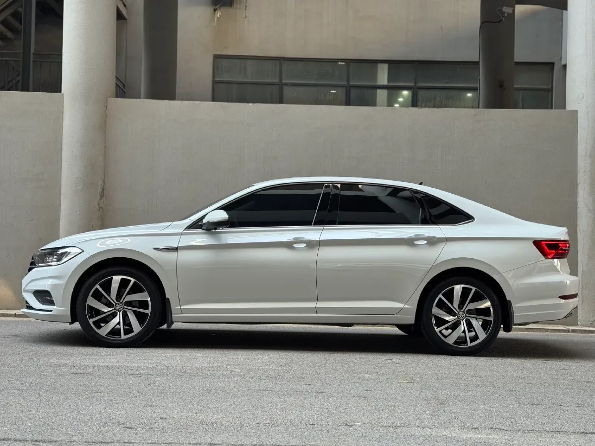 2021 Volkswagen Sagitar 1.4T 150HP L4 7DCT,autocango,china used car exporter,china ev exporter,chinese used car exporter,chinese used ev exporter