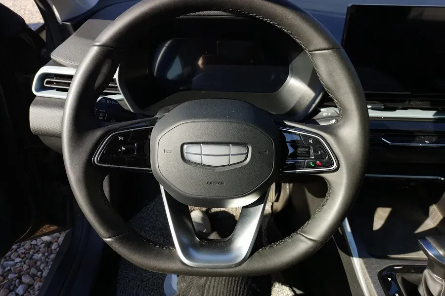 2025 Geely Emgrand 1.5L 127HP L4 CVT,autocango,china used car exporter,china ev exporter,chinese used car exporter,chinese used ev exporter