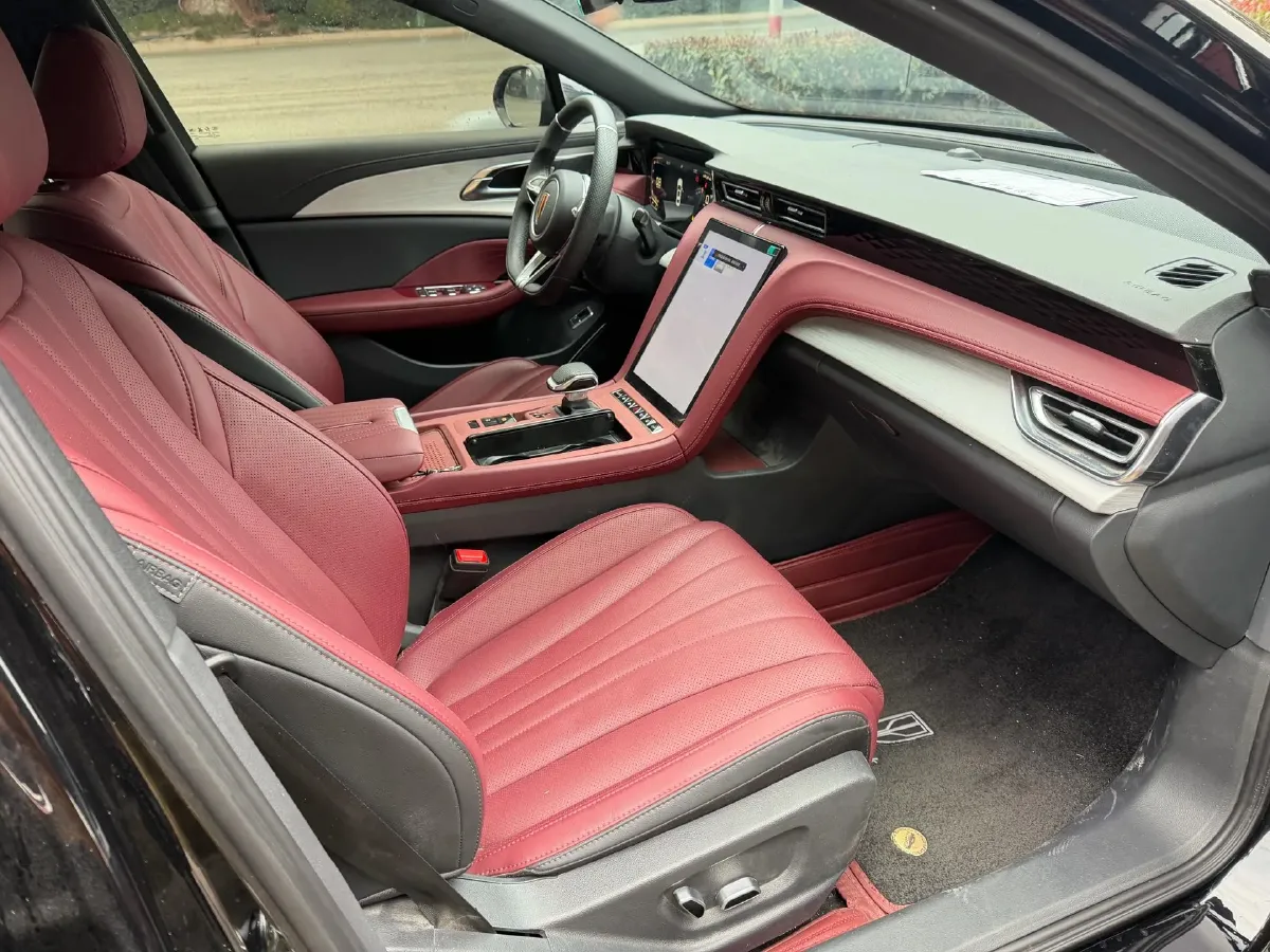 2025 HongQi H5 1.5T 169HP L4 7DCT,autocango,china used car exporter,china ev exporter,chinese used car exporter,chinese used ev exporter