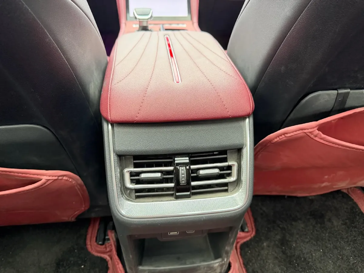 2025 HongQi H5 1.5T 169HP L4 7DCT,autocango,china used car exporter,china ev exporter,chinese used car exporter,chinese used ev exporter