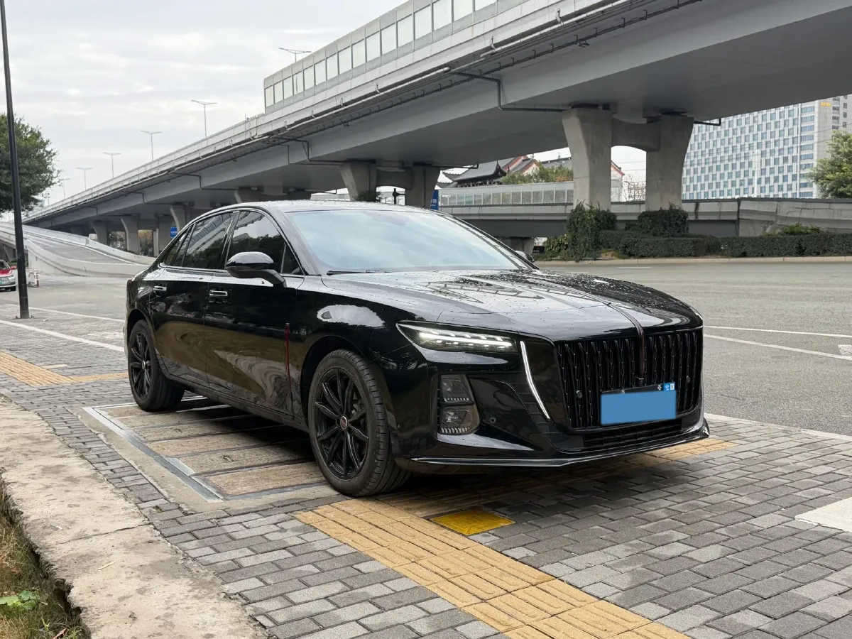 2025 HongQi H5 1.5T 169HP L4 7DCT,autocango,china used car exporter,china ev exporter,chinese used car exporter,chinese used ev exporter