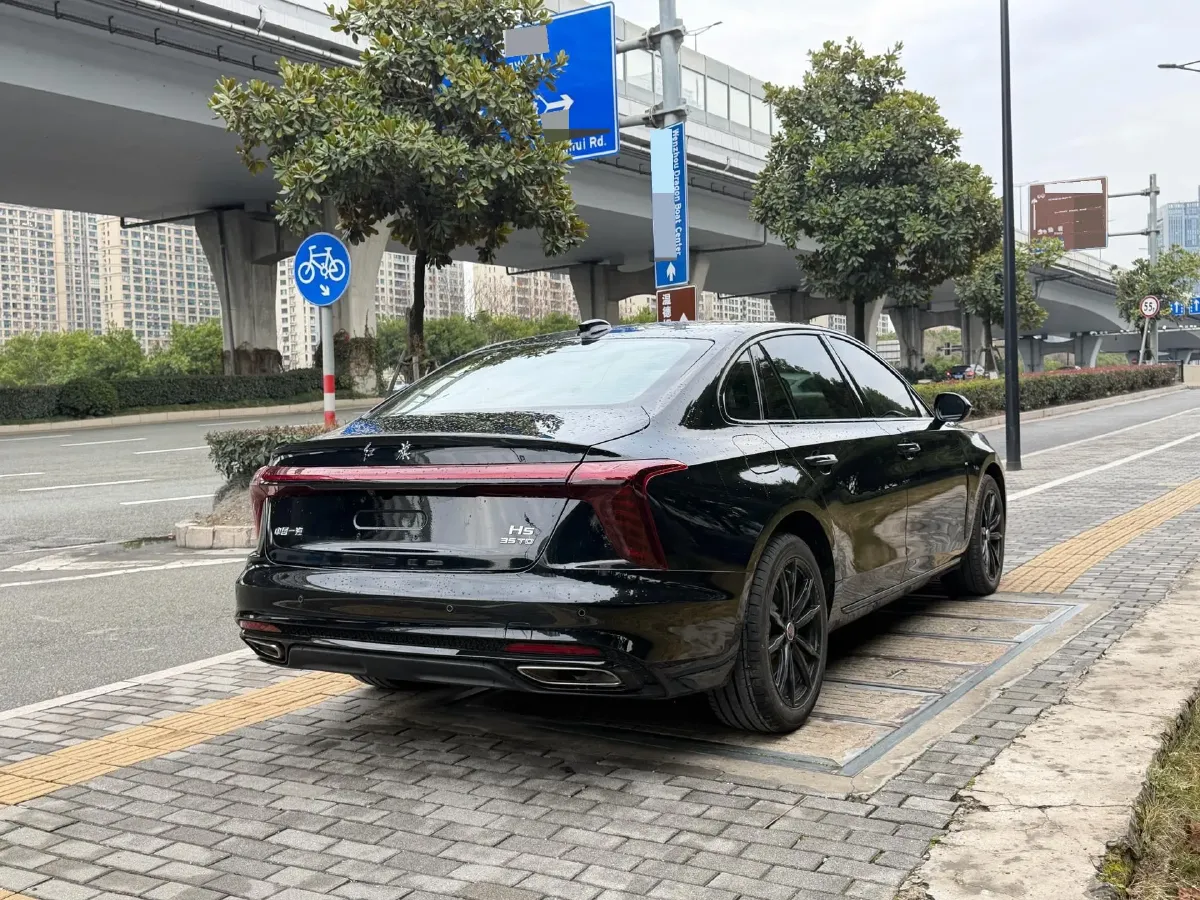 2025 HongQi H5 1.5T 169HP L4 7DCT,autocango,china used car exporter,china ev exporter,chinese used car exporter,chinese used ev exporter