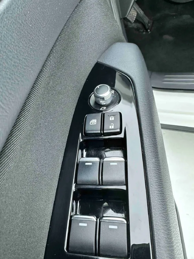 2022 MAXUS XinTu V90 2.0T 150HP L4 6AT,autocango,china used car exporter,china ev exporter,chinese used car exporter,chinese used ev exporter