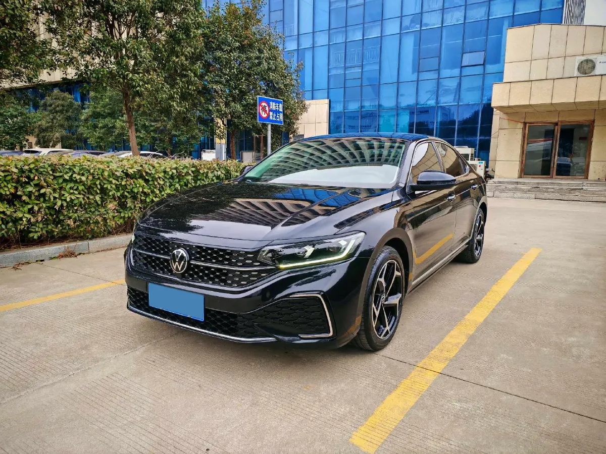 2022 Skoda Kodiak GT 2.0T 186HP L4 7DCT,autocango,china used car exporter,china ev exporter,chinese used car exporter,chinese used ev exporter