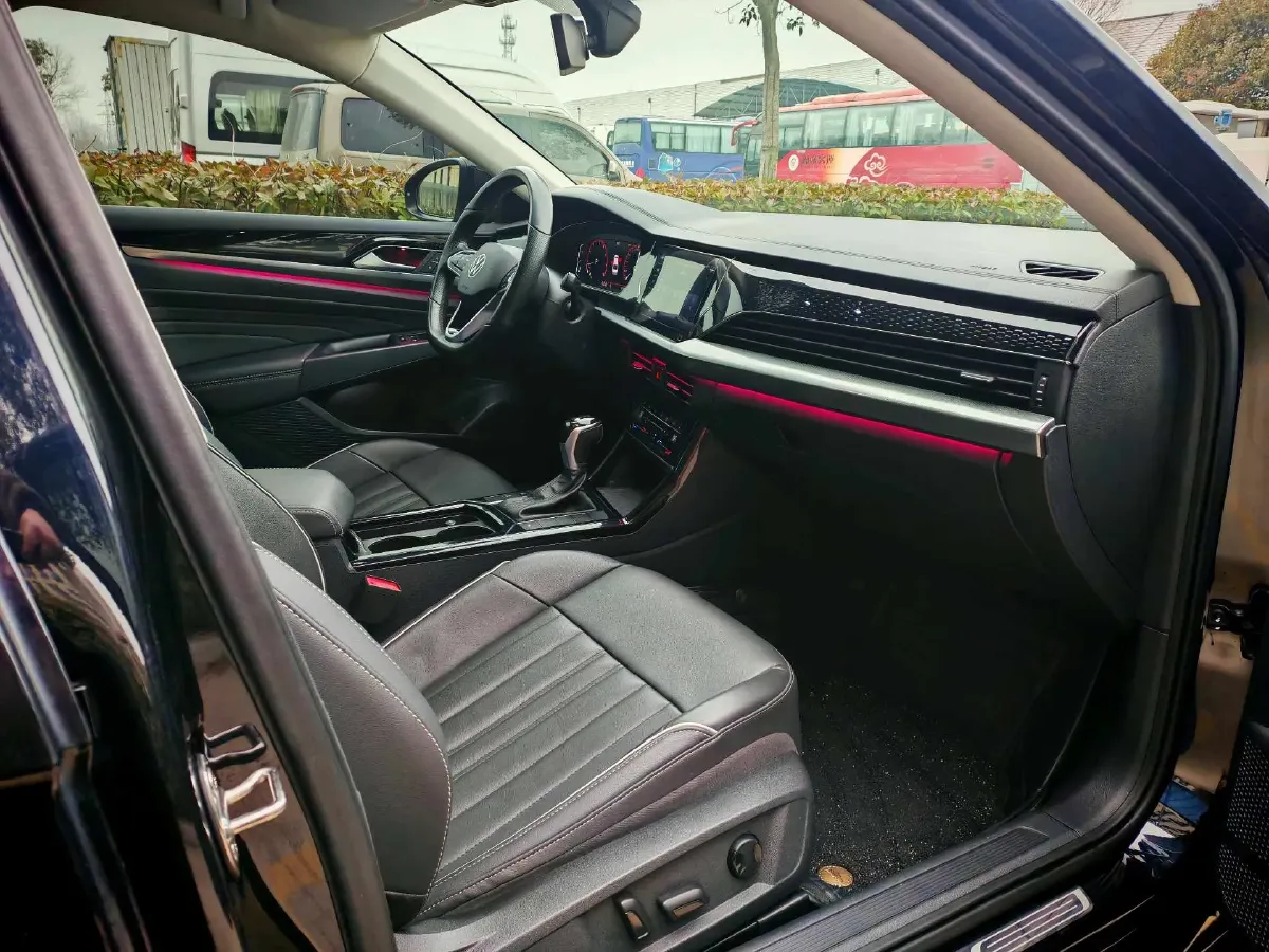 2022 Skoda Kodiak GT 2.0T 186HP L4 7DCT,autocango,china used car exporter,china ev exporter,chinese used car exporter,chinese used ev exporter