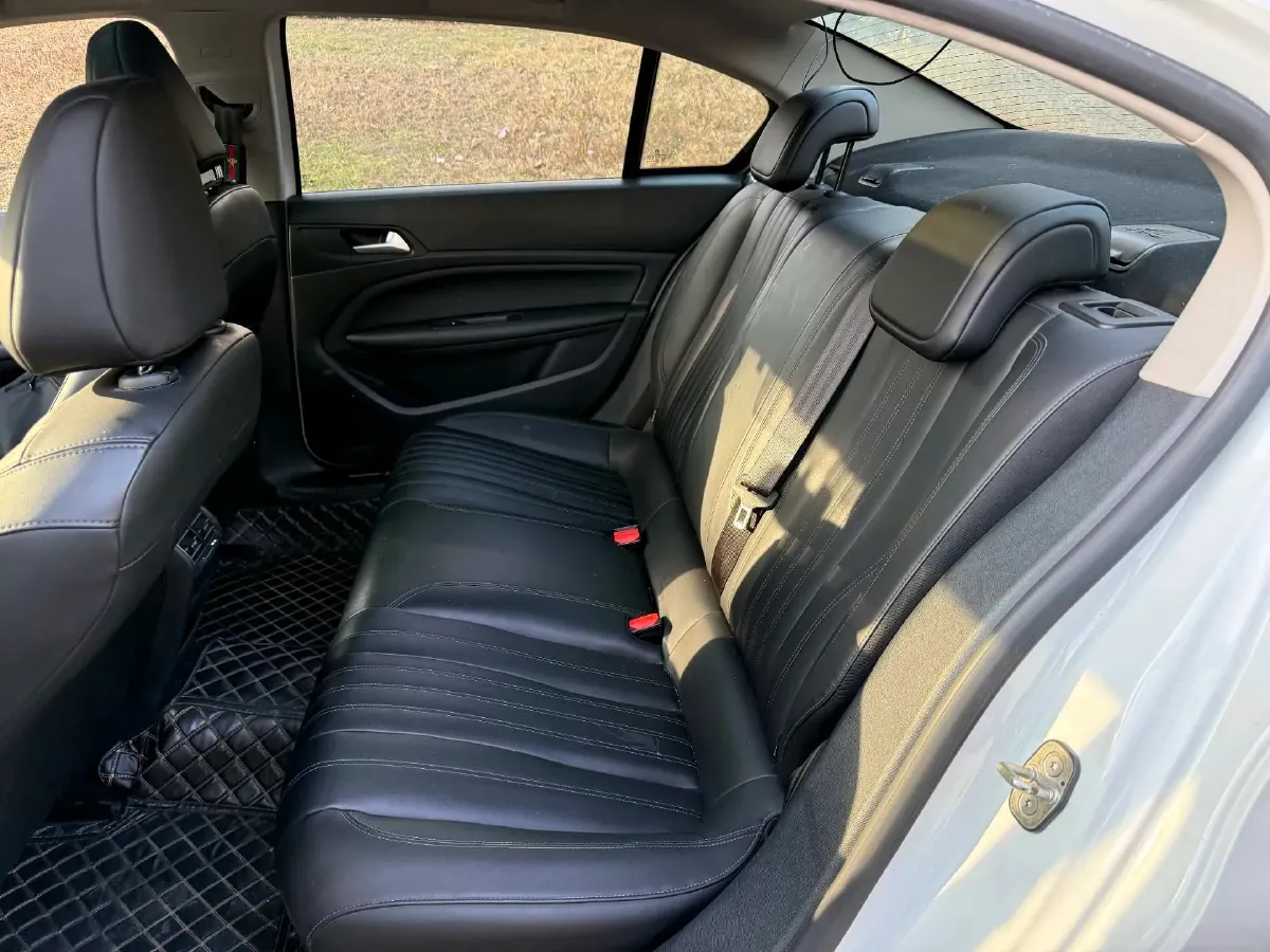 2018 Peugeot 408 1.6T 167HP L4 6AT,autocango,china used car exporter,china ev exporter,chinese used car exporter,chinese used ev exporter