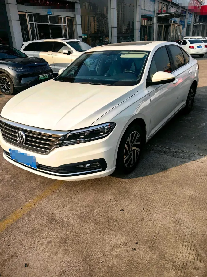 2022 Volkswagen T-Roc 1.4T 150HP L4 7DCT,autocango,china used car exporter,china ev exporter,chinese used car exporter,chinese used ev exporter