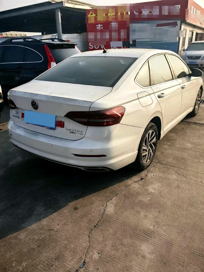 2022 Volkswagen T-Roc 1.4T 150HP L4 7DCT,autocango,china used car exporter,china ev exporter,chinese used car exporter,chinese used ev exporter