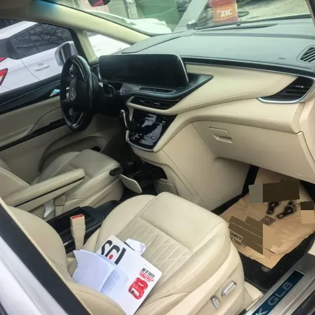 2022 Buick GL8 2.0T 237HP L4 9AT,autocango,china used car exporter,china ev exporter,chinese used car exporter,chinese used ev exporter