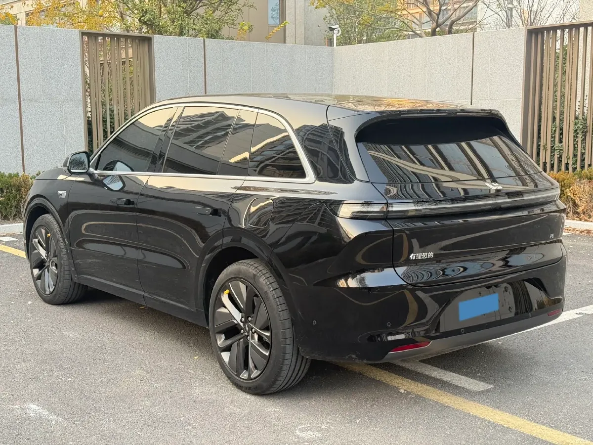 2024 Li L6 Range Extended 154HP L4 REEV 36.8KWH,autocango,china used car exporter,china ev exporter,chinese used car exporter,chinese used ev exporter