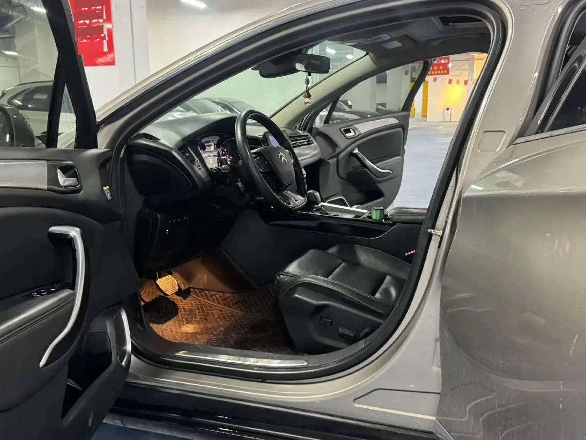 2017 Citroen C5 1.6T 167HP L4 6AT,autocango,china used car exporter,china ev exporter,chinese used car exporter,chinese used ev exporter