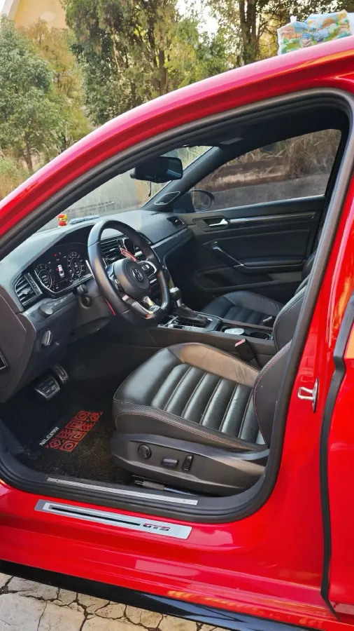 2017 Volkswagen Lamando 2.0T 220HP L4 7DCT,autocango,china used car exporter,china ev exporter,chinese used car exporter,chinese used ev exporter