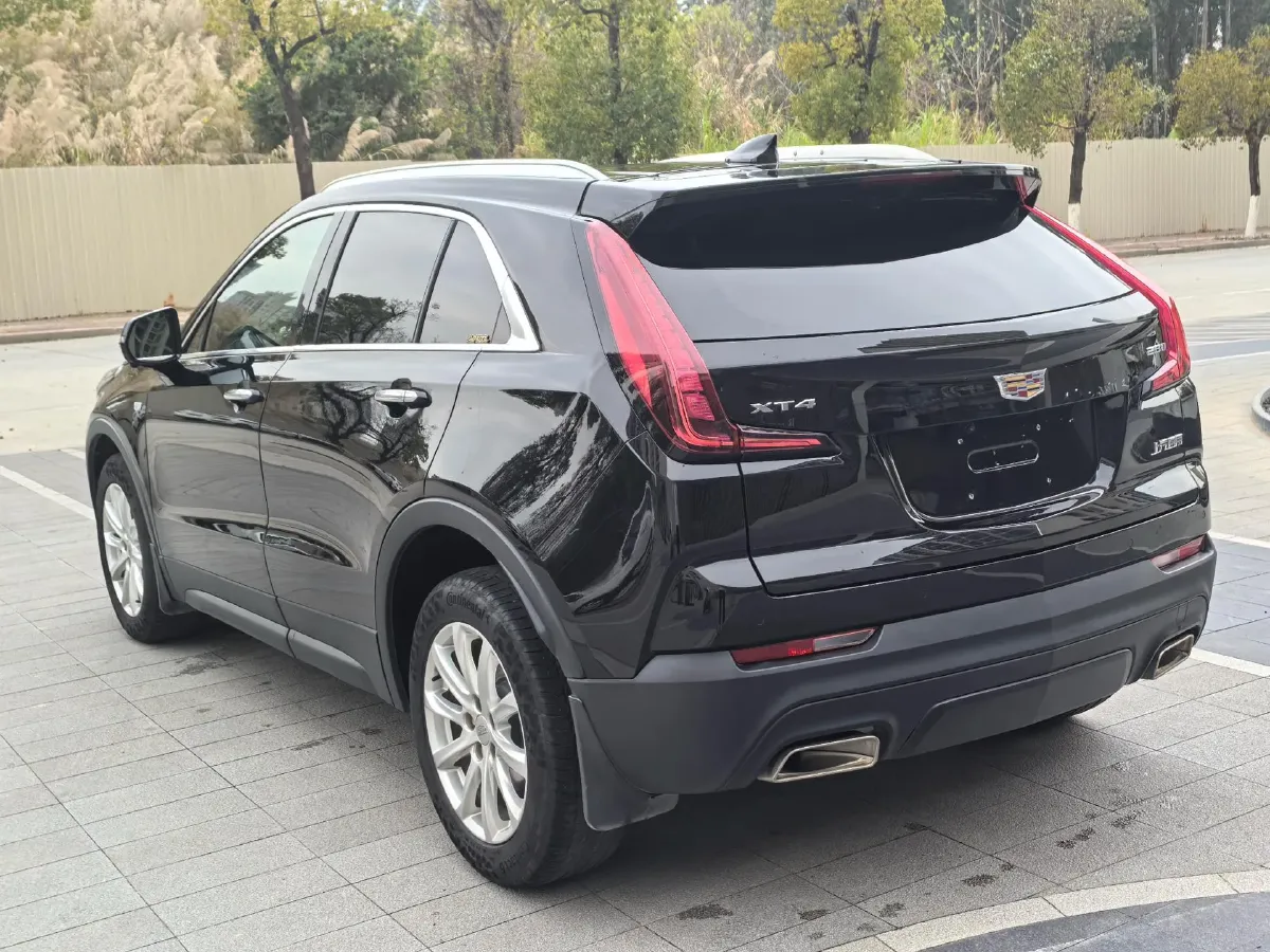 2021 Cadillac XT4 2.0T 237HP L4 9AT,autocango,china used car exporter,china ev exporter,chinese used car exporter,chinese used ev exporter