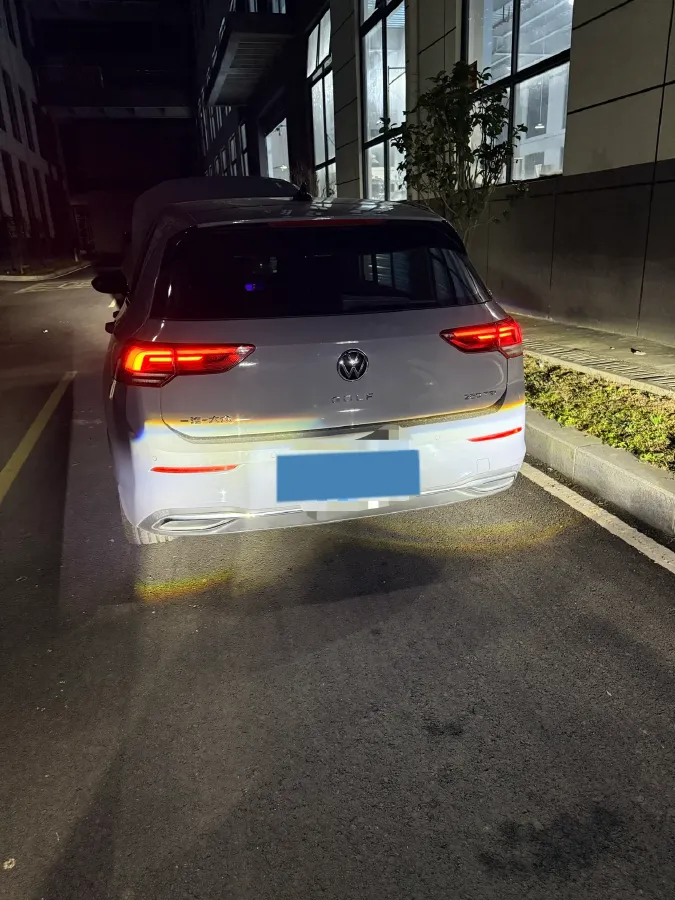 2021 Volkswagen Golf 1.4T 150HP L4 7DCT,autocango,china used car exporter,china ev exporter,chinese used car exporter,chinese used ev exporter