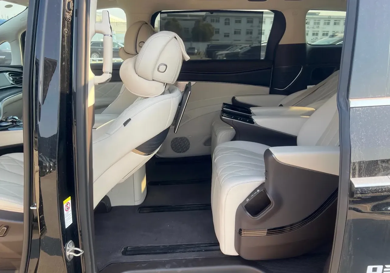 2025 Denza D9 1.5T 156HP L4 E-CVT PHEV 40KWH,autocango,china used car exporter,china ev exporter,chinese used car exporter,chinese used ev exporter