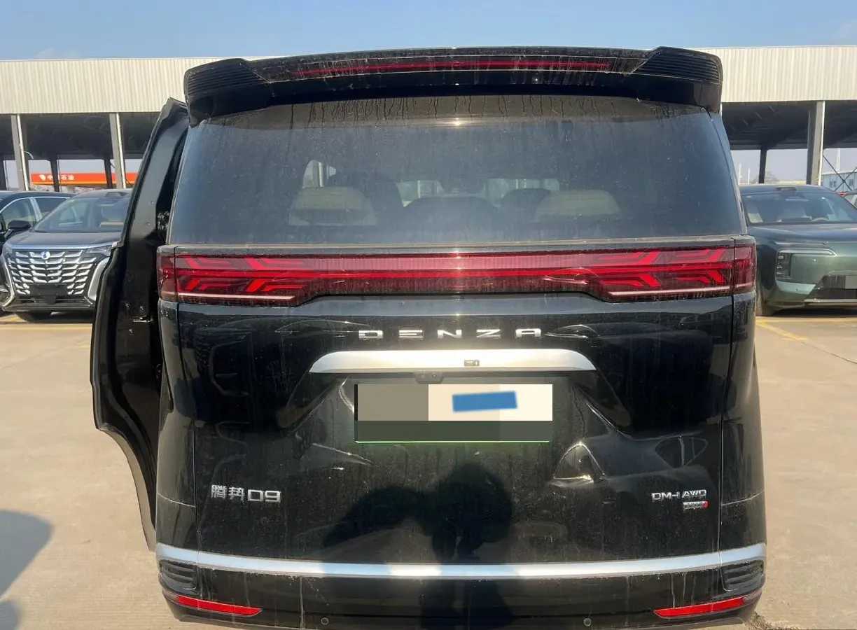 2025 Denza D9 1.5T 156HP L4 E-CVT PHEV 40KWH,autocango,china used car exporter,china ev exporter,chinese used car exporter,chinese used ev exporter