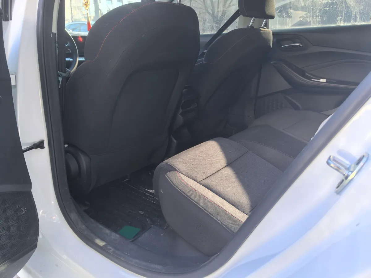 2023 MG 5 1.5L 129HP L4 5MT,autocango,china used car exporter,china ev exporter,chinese used car exporter,chinese used ev exporter