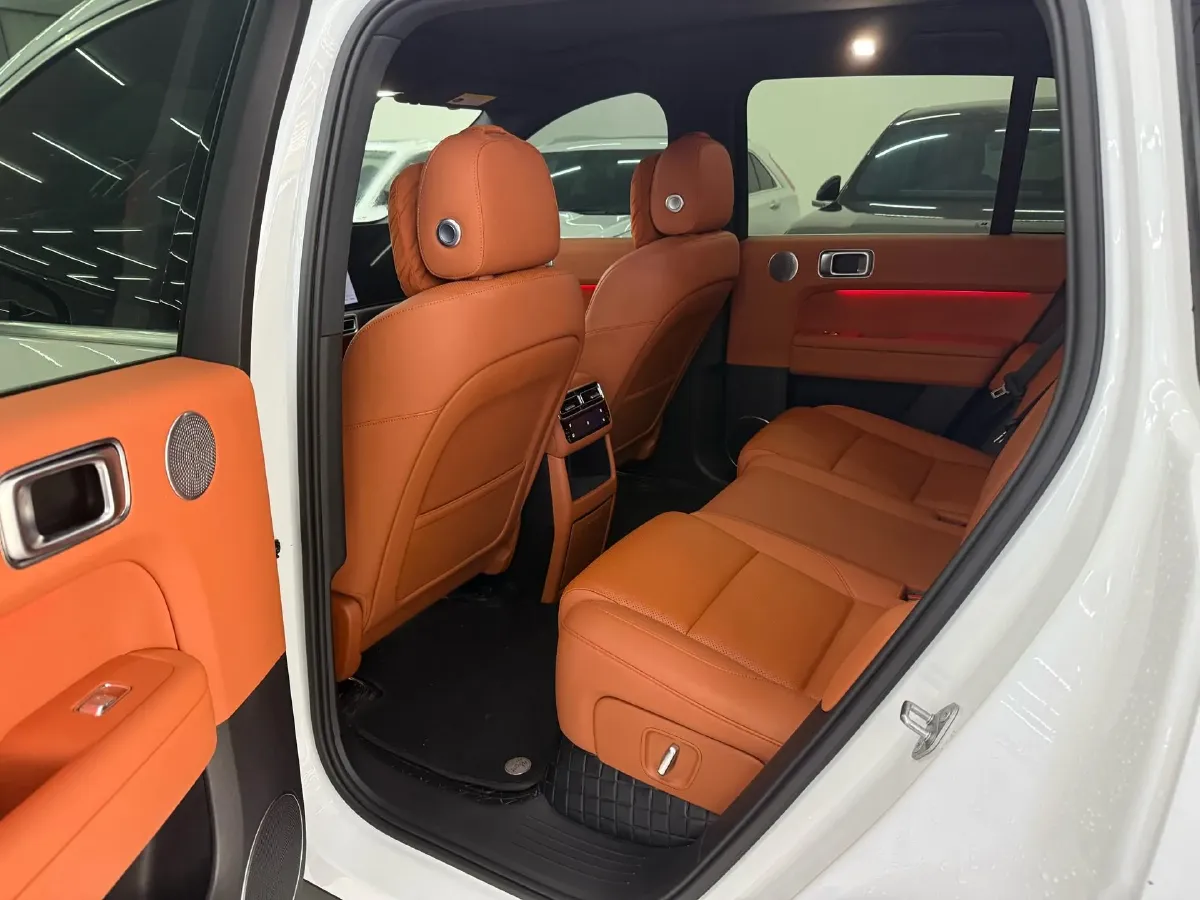 2024 Li L6 Range Extended 154HP L4 REEV 36.8KWH,autocango,china used car exporter,china ev exporter,chinese used car exporter,chinese used ev exporter