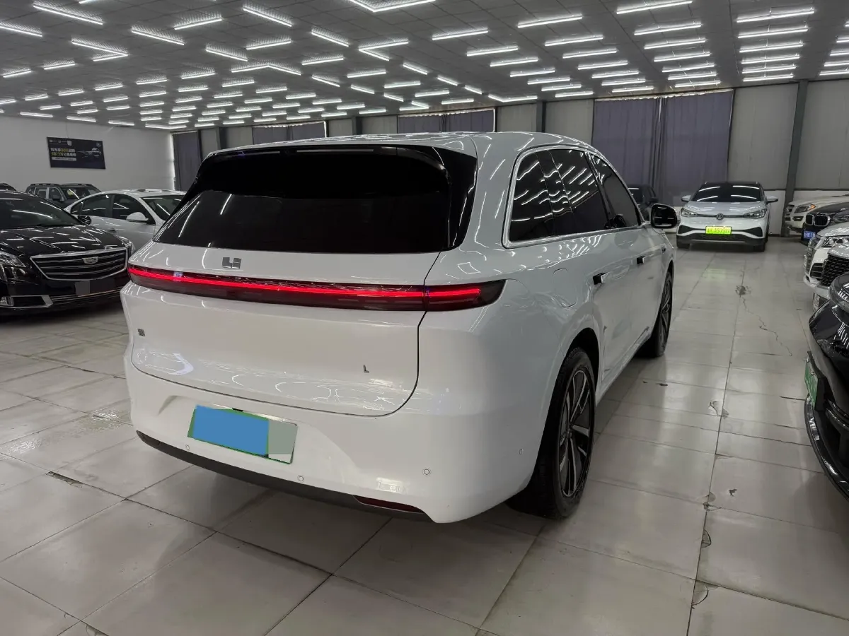 2024 Li L6 Range Extended 154HP L4 REEV 36.8KWH,autocango,china used car exporter,china ev exporter,chinese used car exporter,chinese used ev exporter