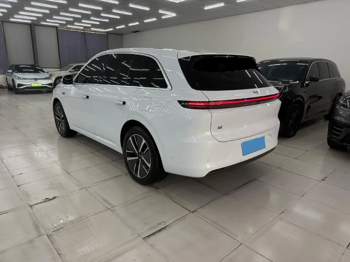 2024 Li L6 Range Extended 154HP L4 REEV 36.8KWH,autocango,china used car exporter,china ev exporter,chinese used car exporter,chinese used ev exporter
