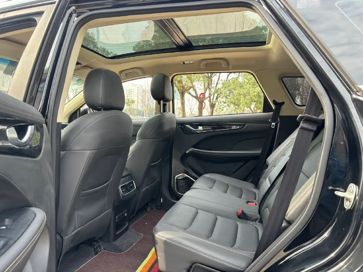 2019 Jetour X90 1.6T 197HP L4 7DCT,autocango,china used car exporter,china ev exporter,chinese used car exporter,chinese used ev exporter