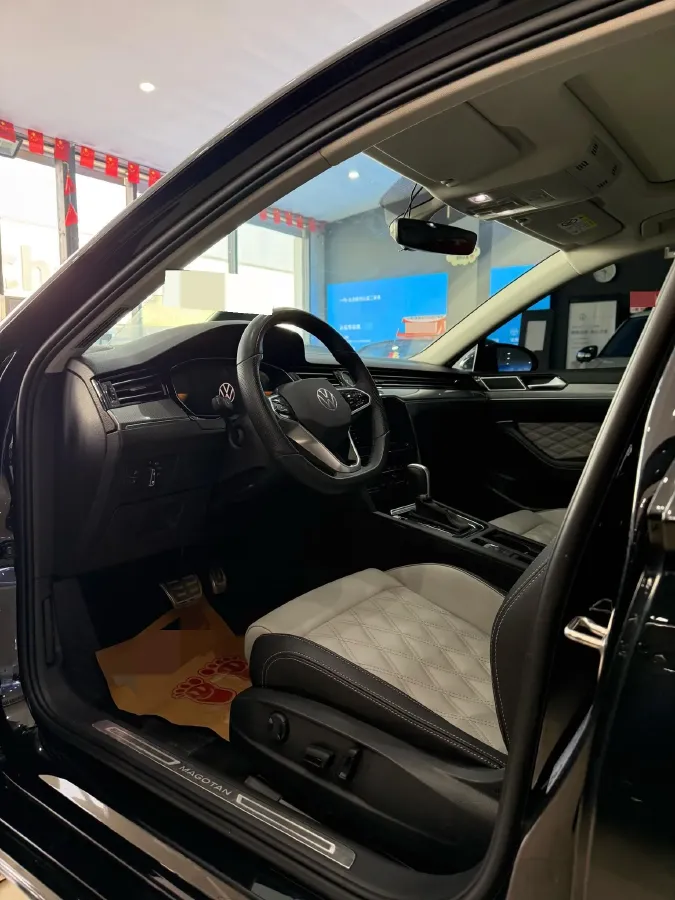 2023 Volkswagen Magotan 1.4T 150HP L4 7DCT,autocango,china used car exporter,china ev exporter,chinese used car exporter,chinese used ev exporter