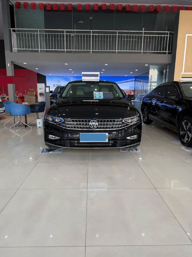 2023 Volkswagen Magotan 1.4T 150HP L4 7DCT,autocango,china used car exporter,china ev exporter,chinese used car exporter,chinese used ev exporter