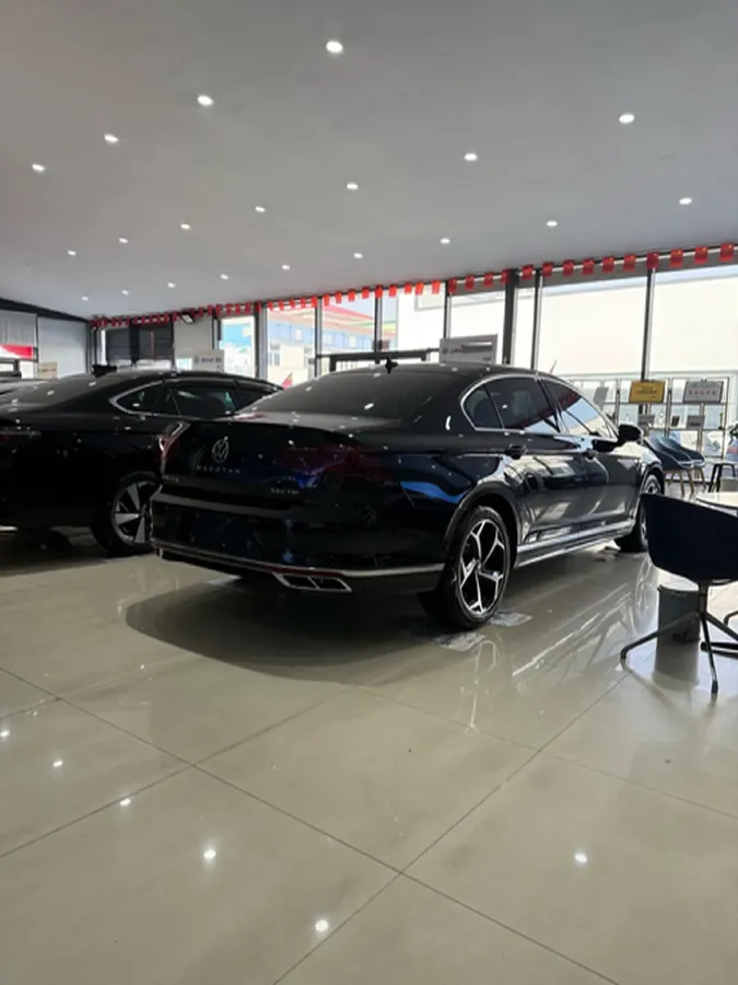 2023 Volkswagen Magotan 1.4T 150HP L4 7DCT,autocango,china used car exporter,china ev exporter,chinese used car exporter,chinese used ev exporter