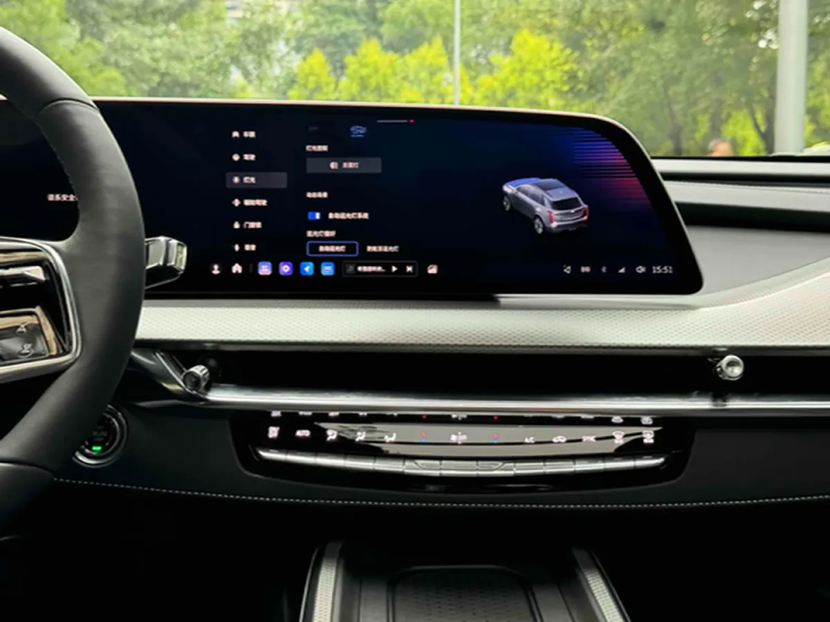 2025 Cadillac XT5 2.0T 237HP L4 9AT,autocango,china used car exporter,china ev exporter,chinese used car exporter,chinese used ev exporter