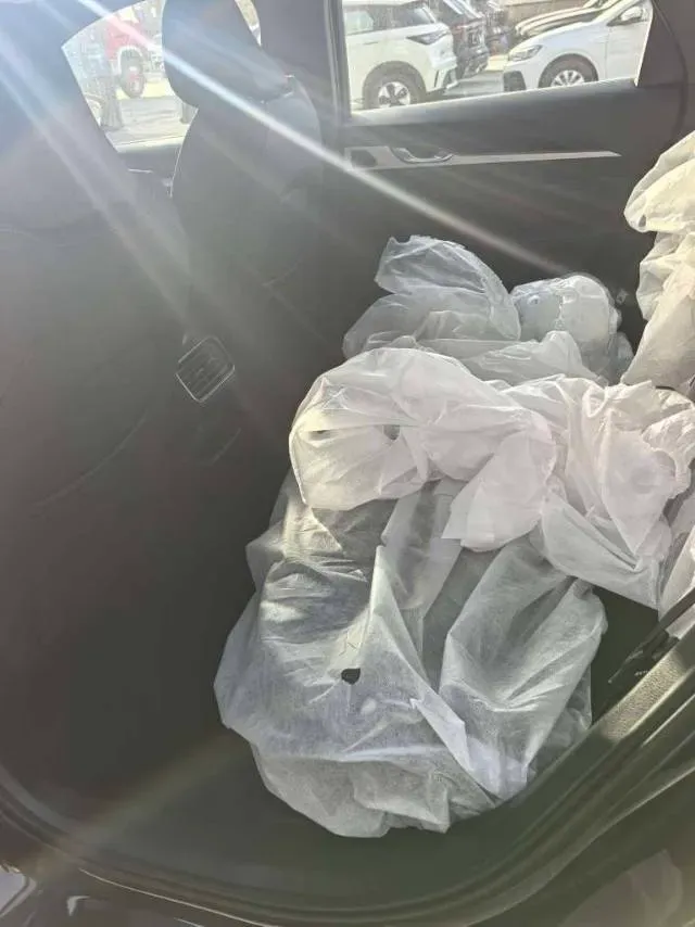 2026 Geely Preface 1.5T 181HP L4 7DCT,autocango,china used car exporter,china ev exporter,chinese used car exporter,chinese used ev exporter