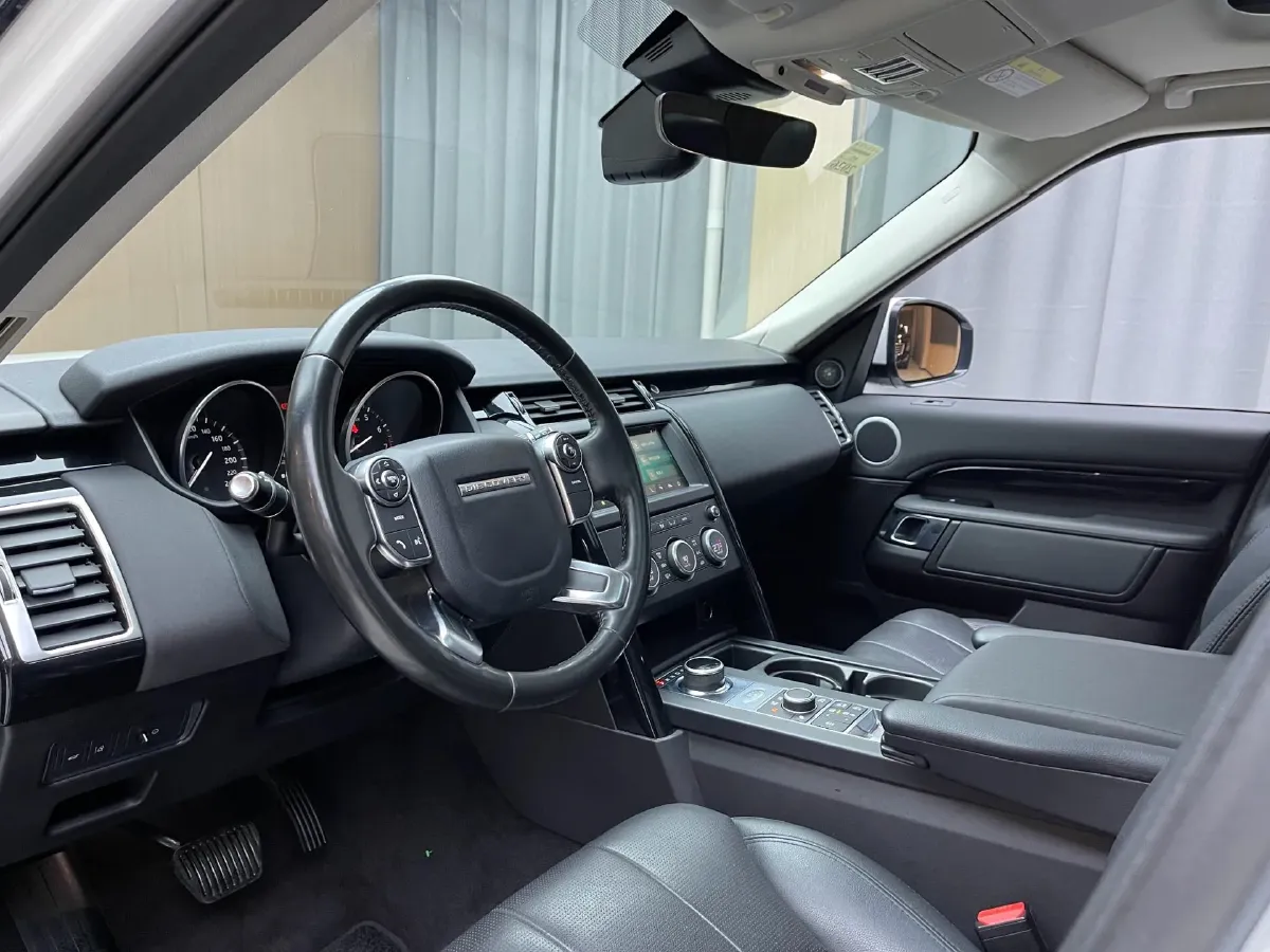 2018 Land Rover Discovery 3.0T 340HP V6 8AT,autocango,china used car exporter,china ev exporter,chinese used car exporter,chinese used ev exporter