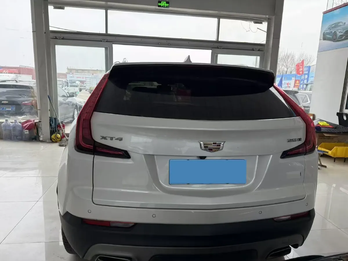 2021 Cadillac XT4 2.0T 237HP L4 9AT,autocango,china used car exporter,china ev exporter,chinese used car exporter,chinese used ev exporter