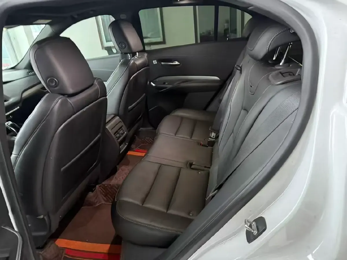 2021 Cadillac XT4 2.0T 237HP L4 9AT,autocango,china used car exporter,china ev exporter,chinese used car exporter,chinese used ev exporter