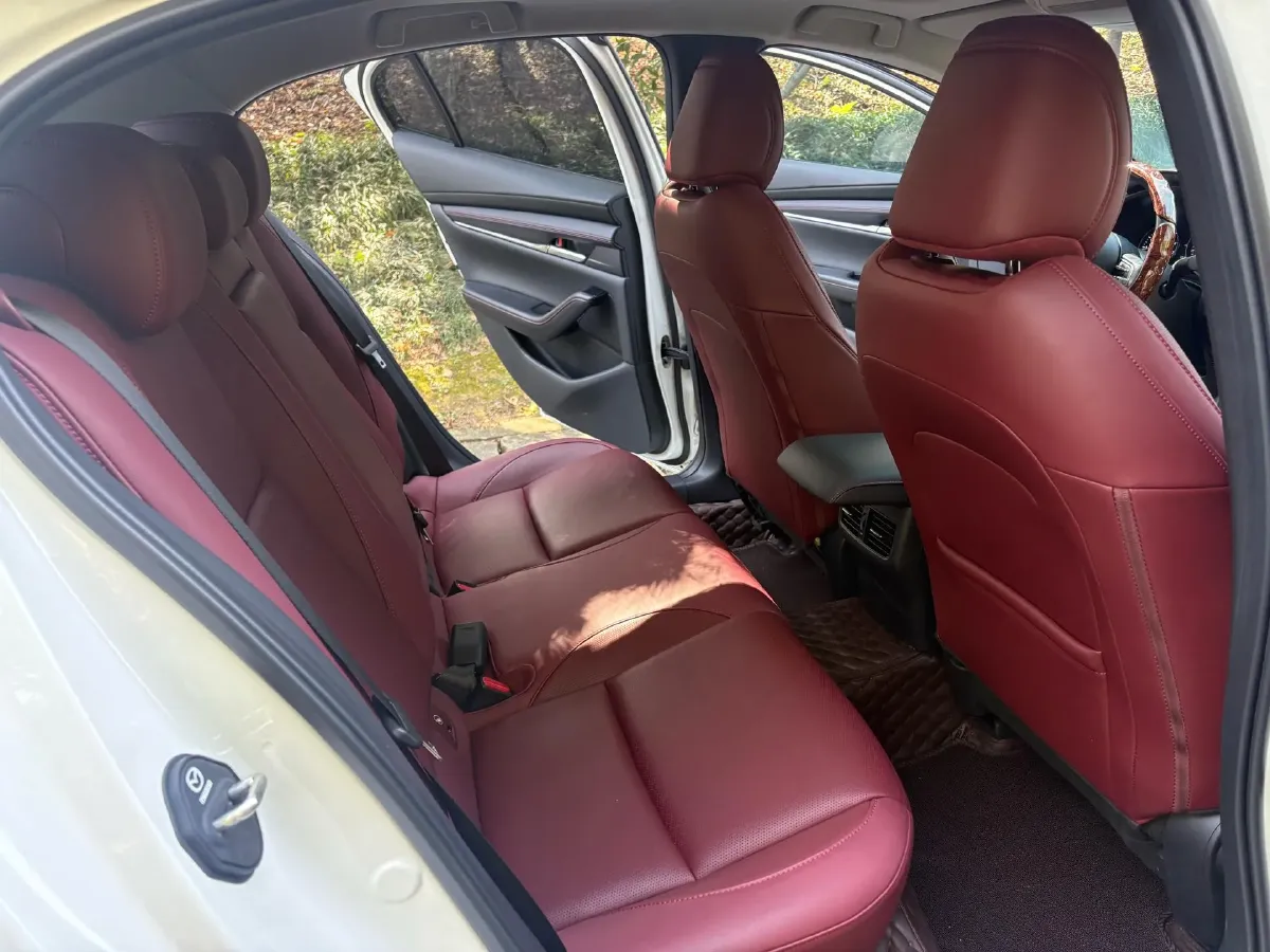 2022 Mazda 3 Axela 2.0L 158HP L4 6AT,autocango,china used car exporter,china ev exporter,chinese used car exporter,chinese used ev exporter