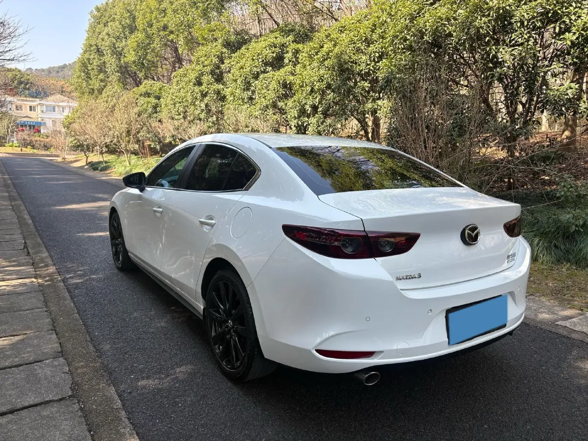 2022 Mazda 3 Axela 2.0L 158HP L4 6AT,autocango,china used car exporter,china ev exporter,chinese used car exporter,chinese used ev exporter