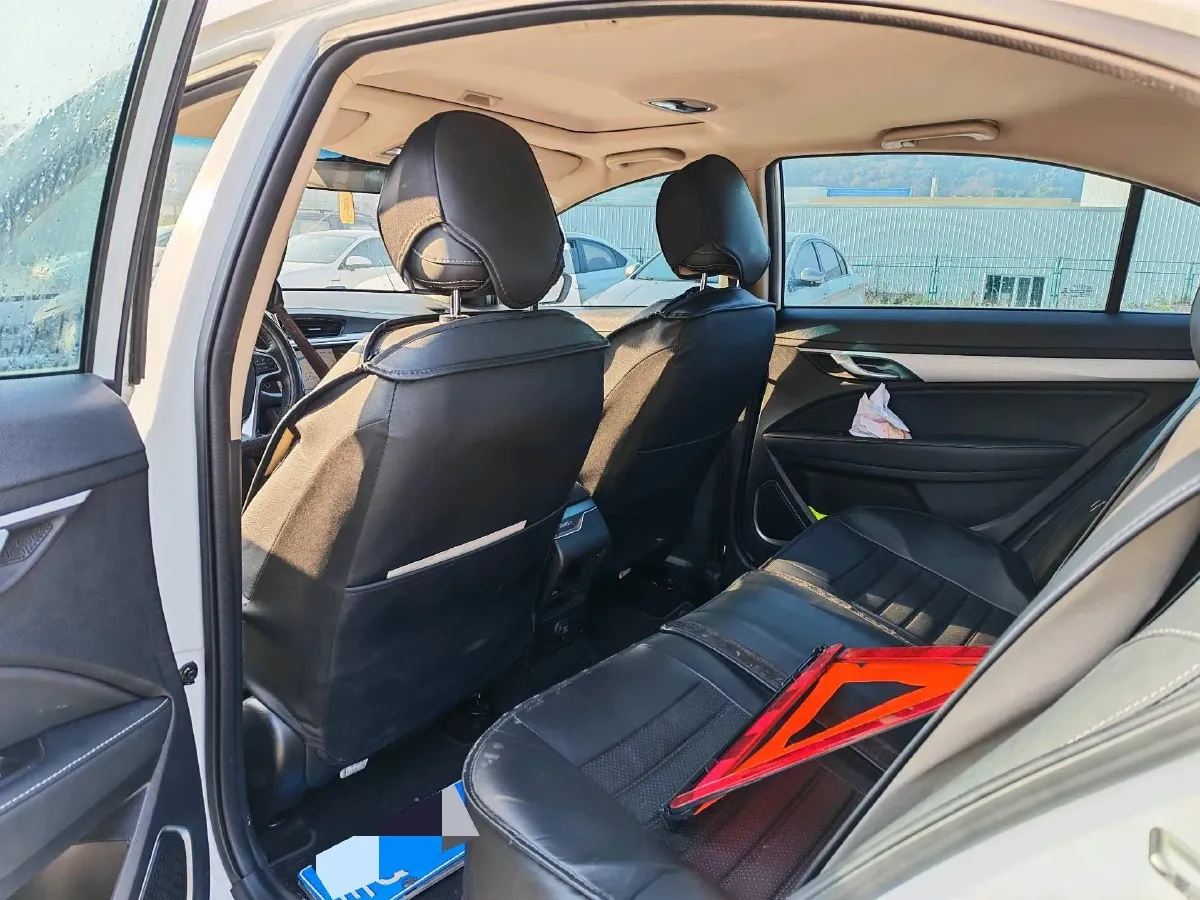 2018 Geely Emgrand 1.5L 109HP L4 5MT,autocango,china used car exporter,china ev exporter,chinese used car exporter,chinese used ev exporter