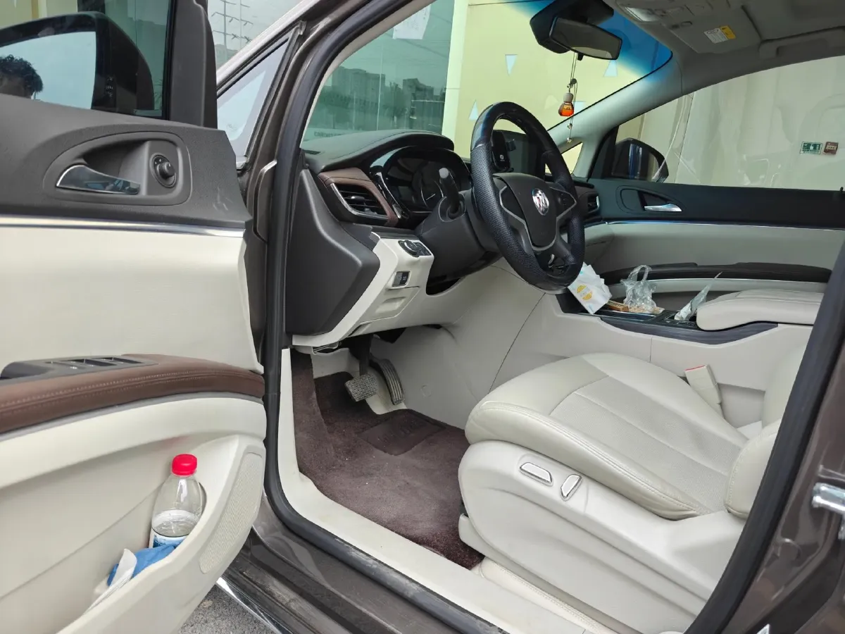 2023 Buick GL8 2.0T 237HP L4 9AT,autocango,china used car exporter,china ev exporter,chinese used car exporter,chinese used ev exporter