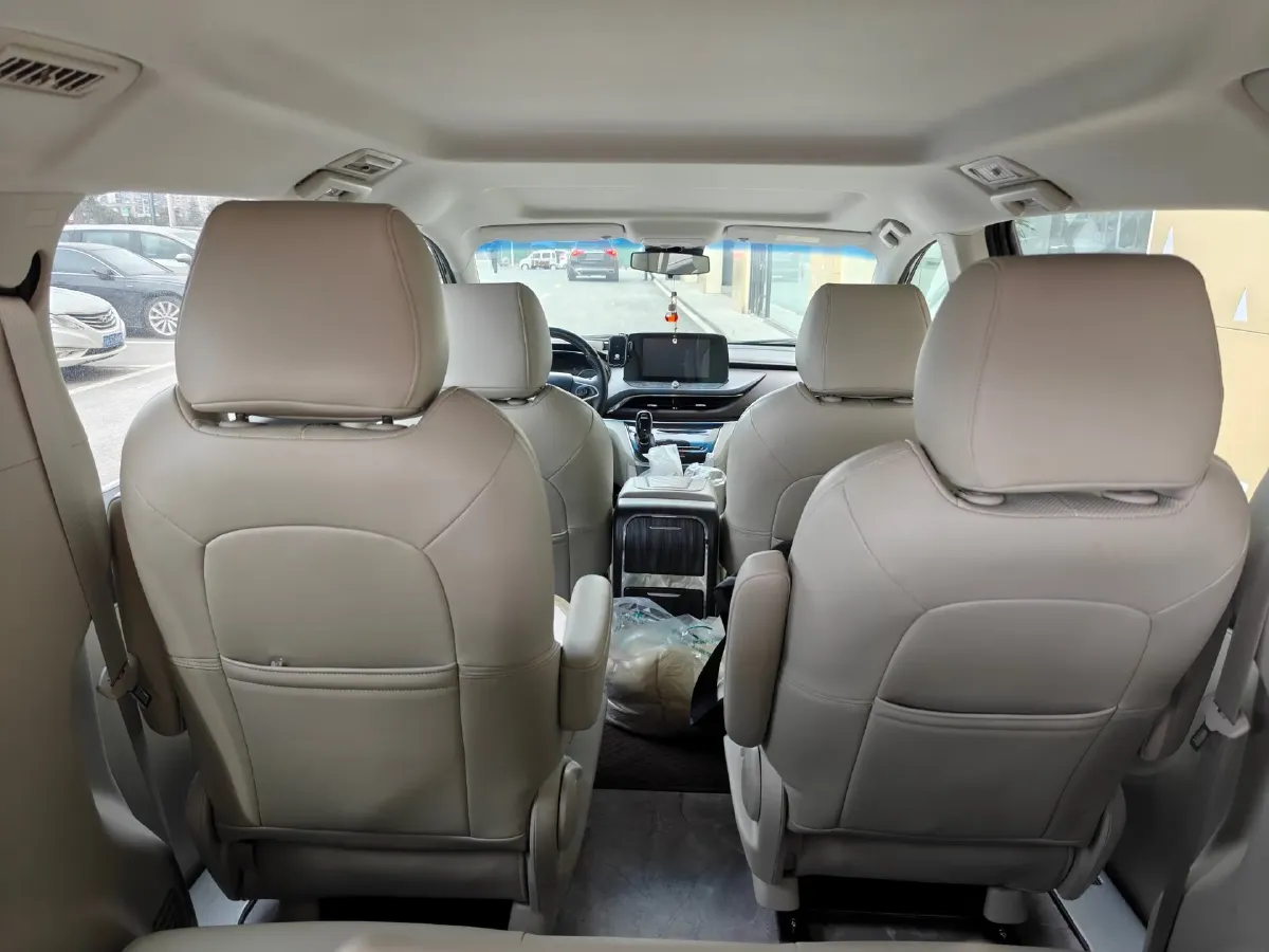 2023 Buick GL8 2.0T 237HP L4 9AT,autocango,china used car exporter,china ev exporter,chinese used car exporter,chinese used ev exporter