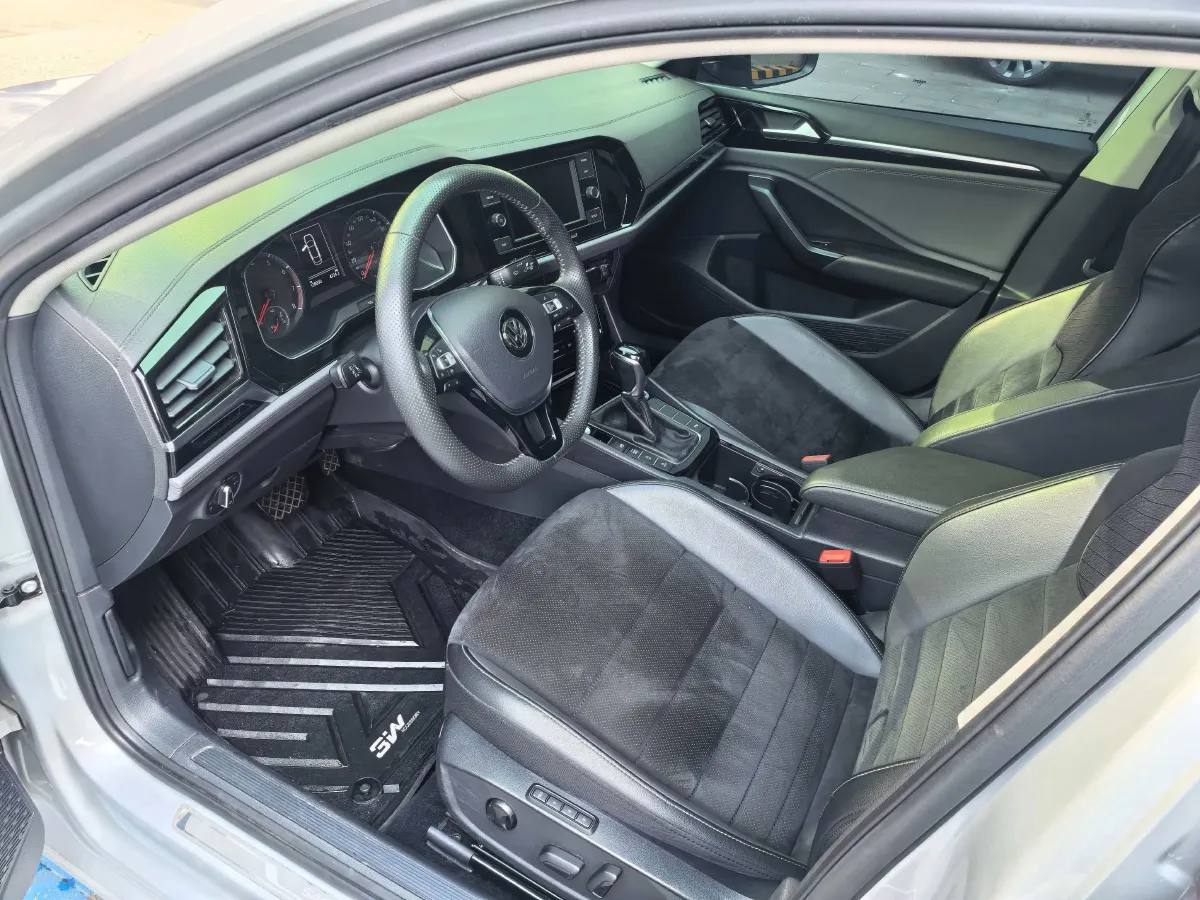 2019 Luxgen Grand 7 MPV 2.0T 188HP L4 6AT,autocango,china used car exporter,china ev exporter,chinese used car exporter,chinese used ev exporter