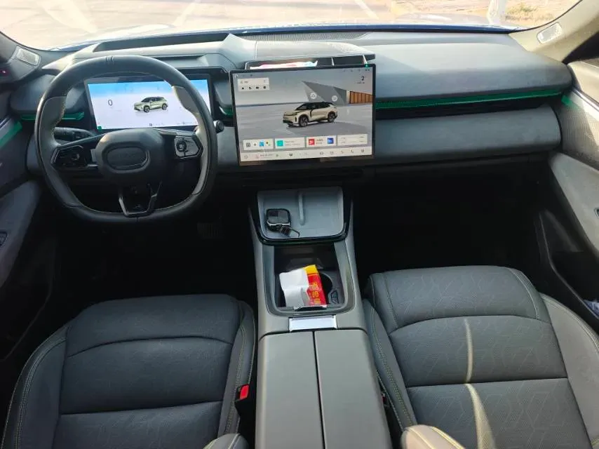 2025 LYNK&CO 08 EM-P 1.5T 163HP L4 3DHT PHEV 39.6/39.8KWH,autocango,china used car exporter,china ev exporter,chinese used car exporter,chinese used ev exporter