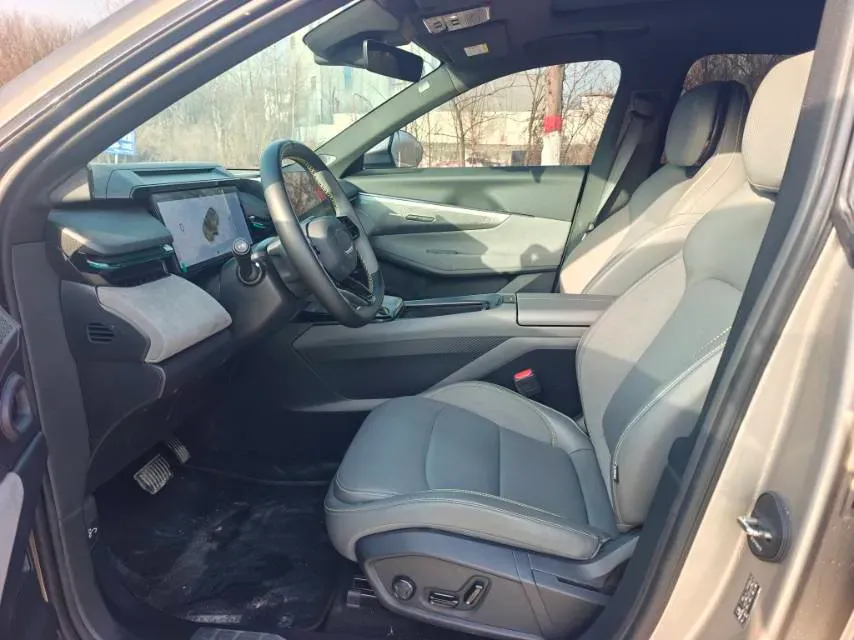 2025 LYNK&CO 08 EM-P 1.5T 163HP L4 3DHT PHEV 39.6/39.8KWH,autocango,china used car exporter,china ev exporter,chinese used car exporter,chinese used ev exporter