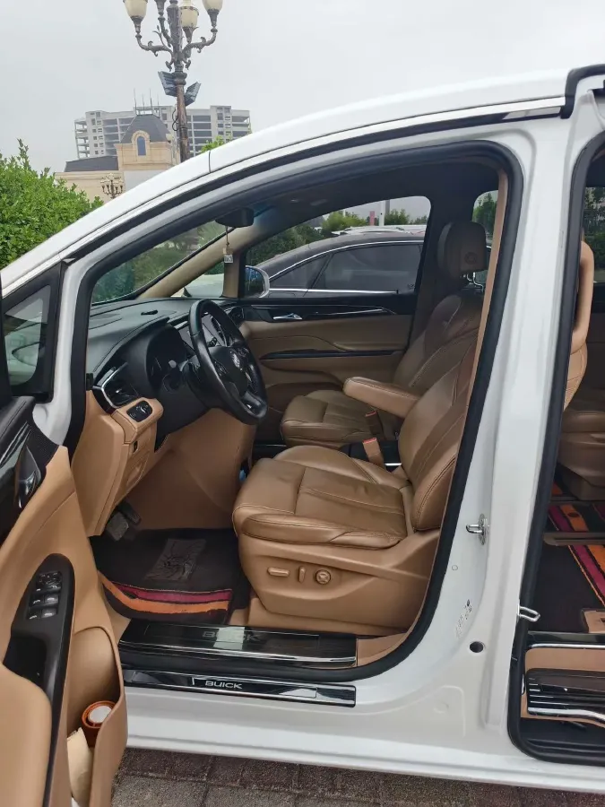 2018 Buick GL8 2.0T 260HP L4 6AT,autocango,china used car exporter,china ev exporter,chinese used car exporter,chinese used ev exporter