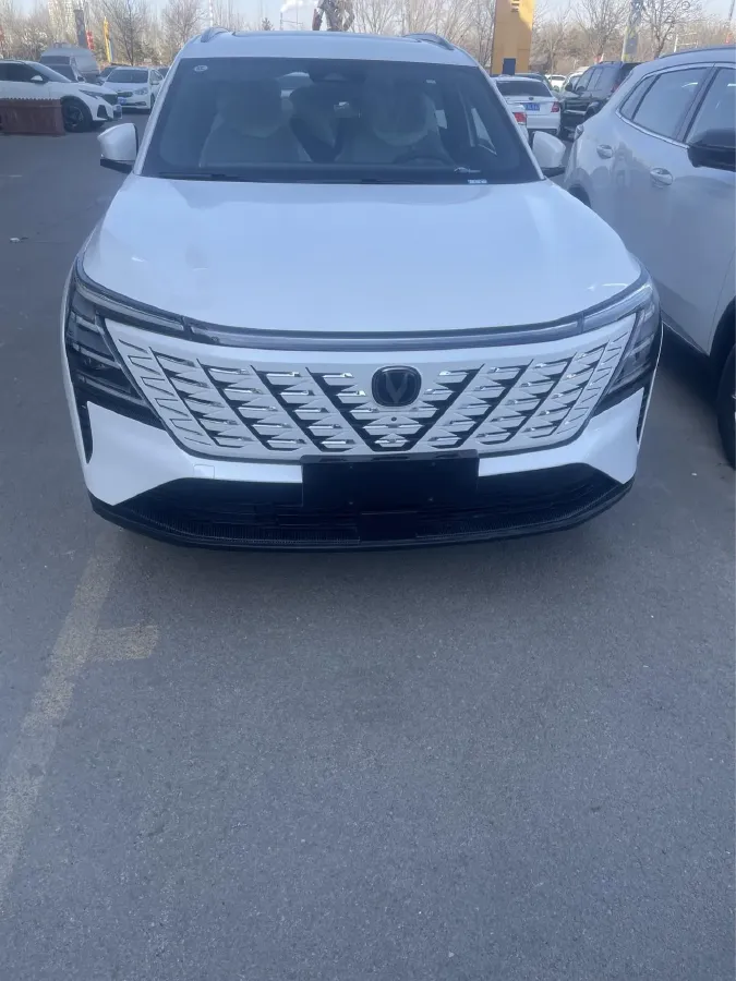 2025 ChangAn CS75 Plus 1.5T 192HP L4 8AT,autocango,china used car exporter,china ev exporter,chinese used car exporter,chinese used ev exporter